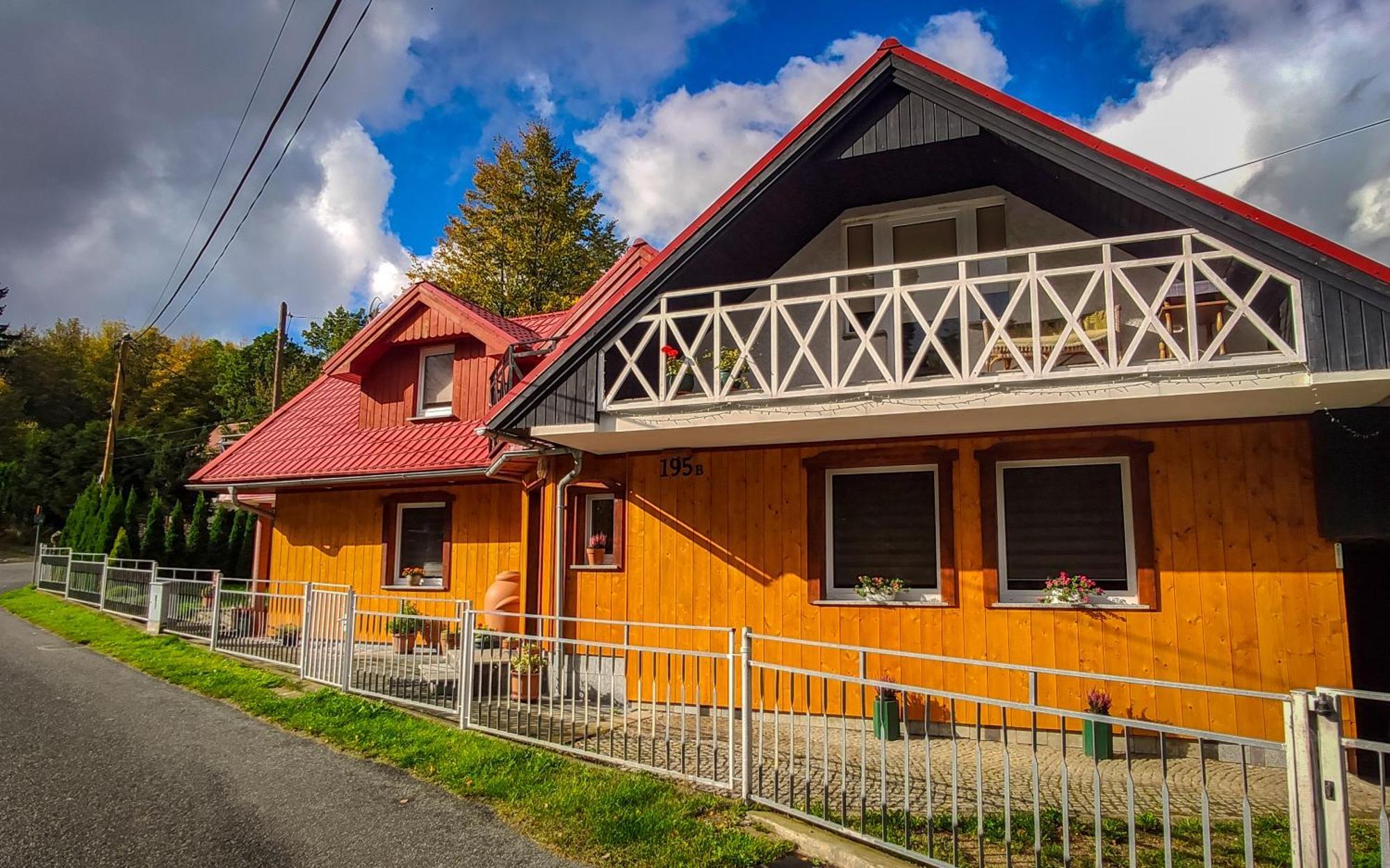 Koniczynka Hotel Ściegny Екстериор снимка